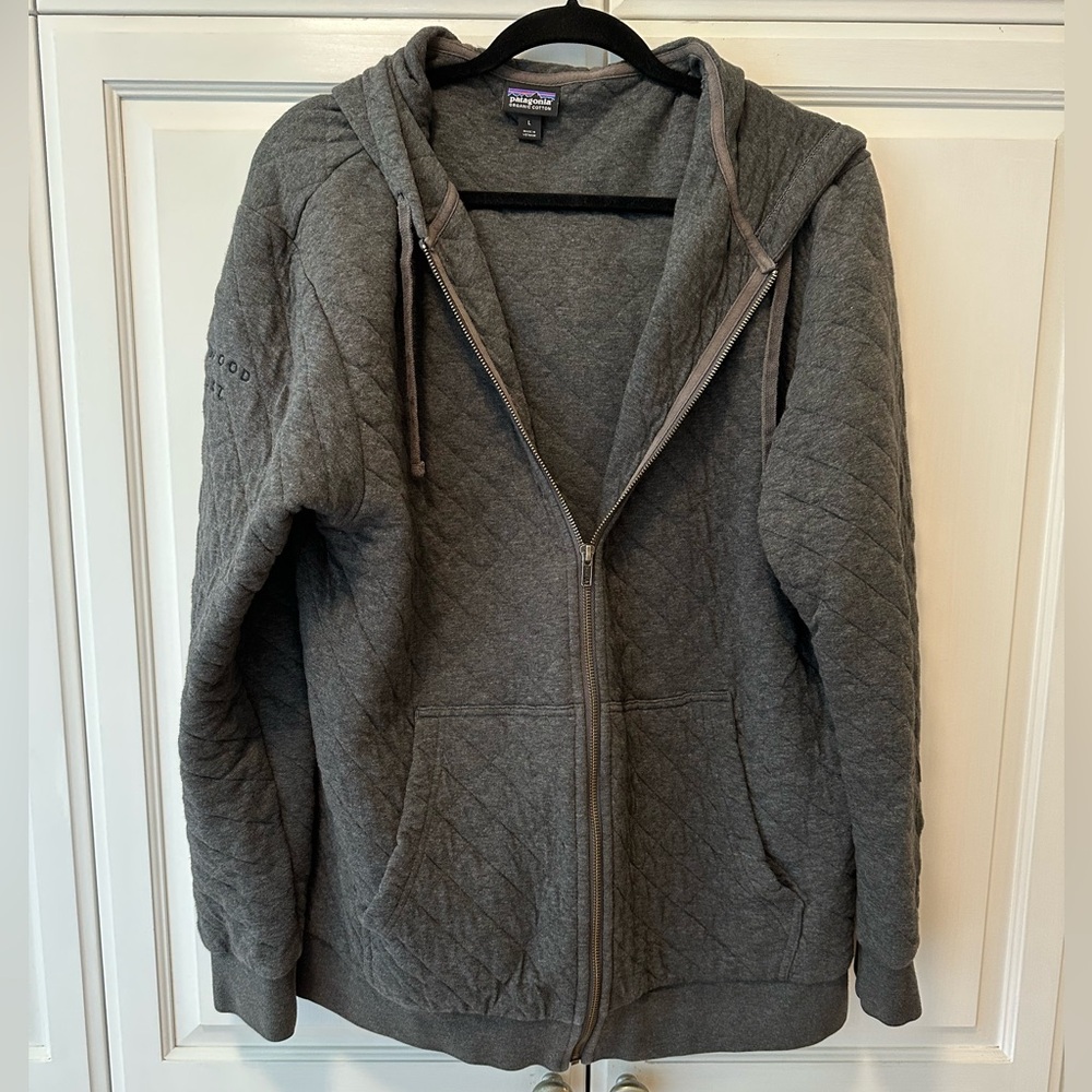 Patagonia Men’s Gray Quilted Zip Front Hoodie